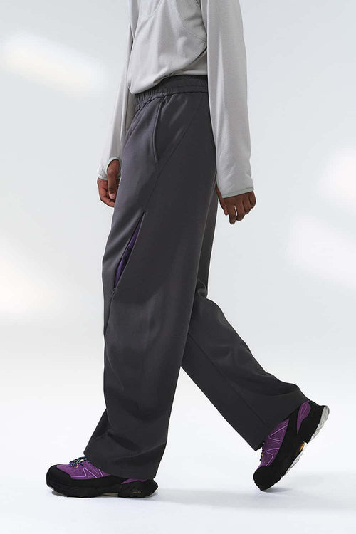 Lightweight Curved-Leg Stretch Pants - Dark Gray