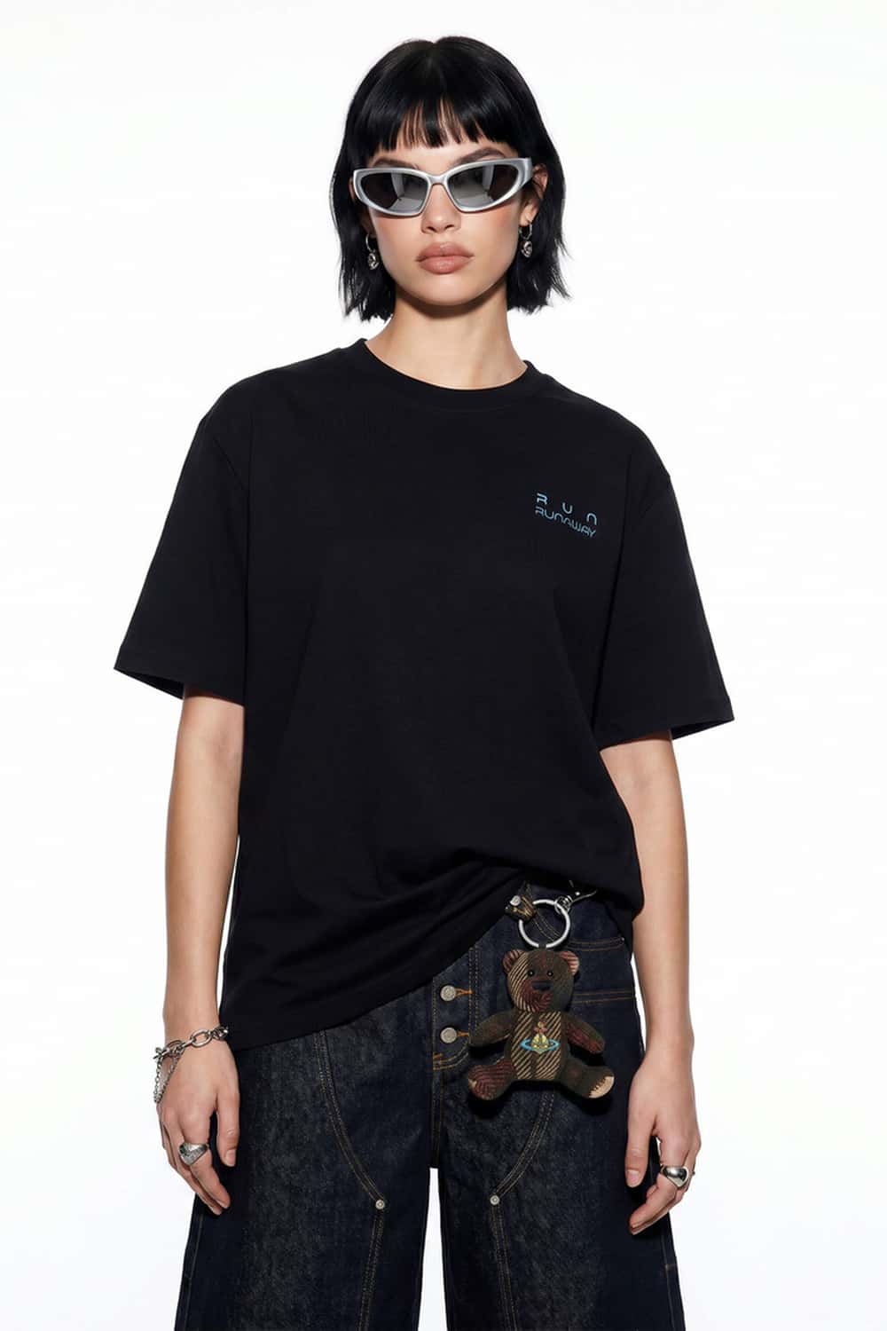 Gradient Letter Graphic T-Shirt - Black