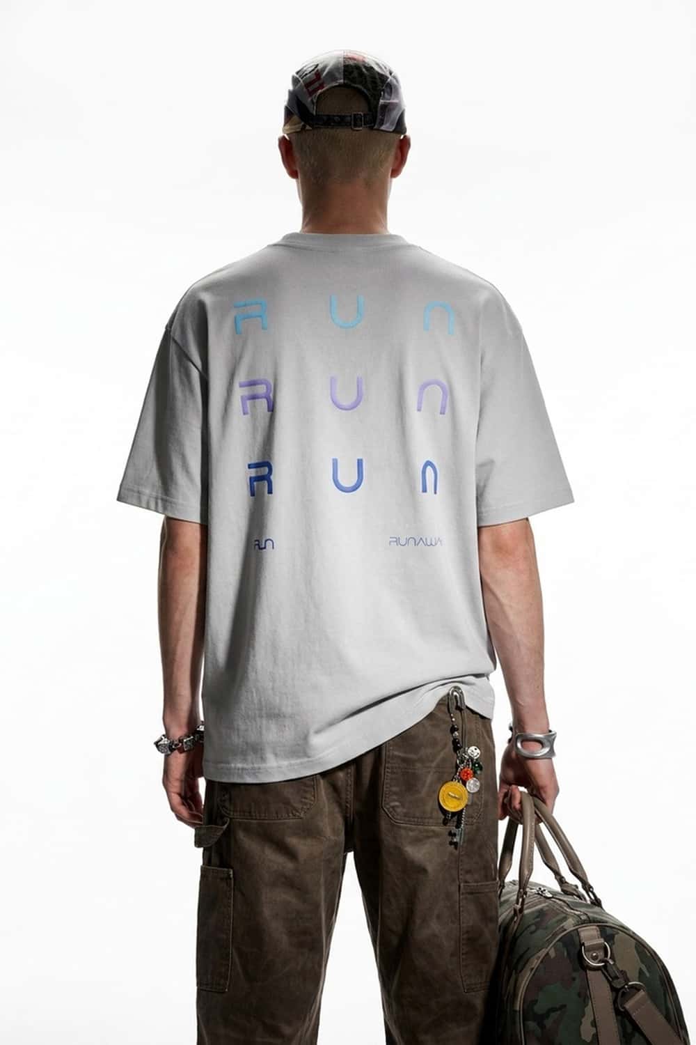 Gradient Letter Graphic T-Shirt - Gray