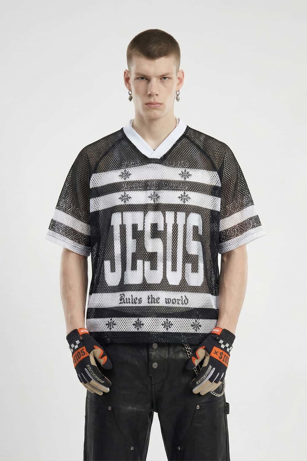 Graphic Mesh V-Neck Jersey - Black