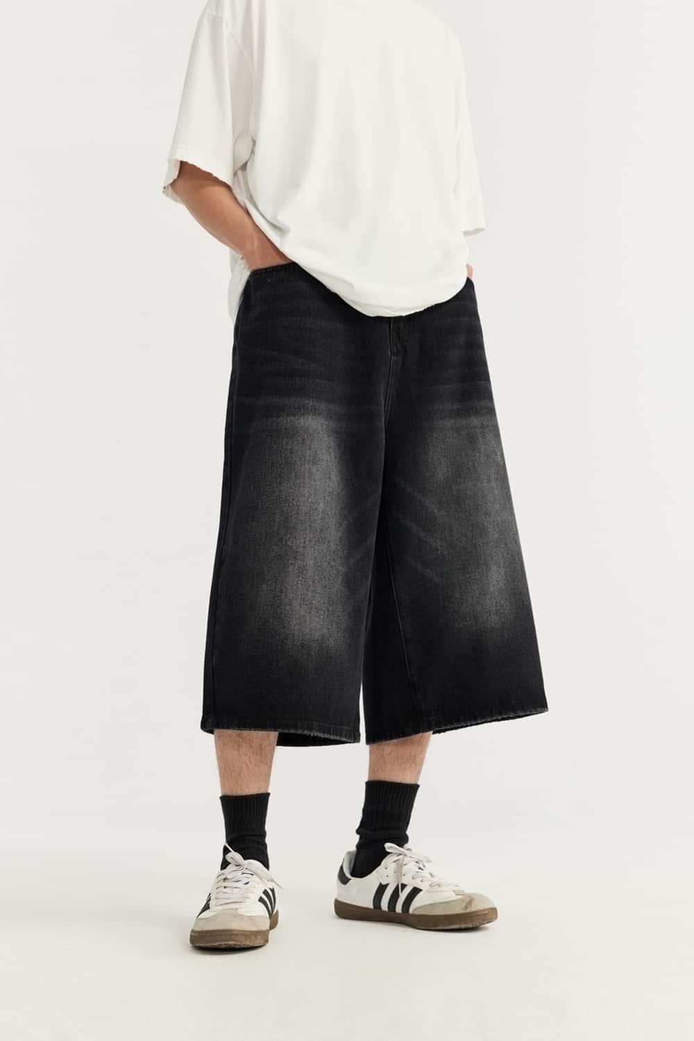 Washed Wide-Leg Denim Shorts - Charcoal Gray