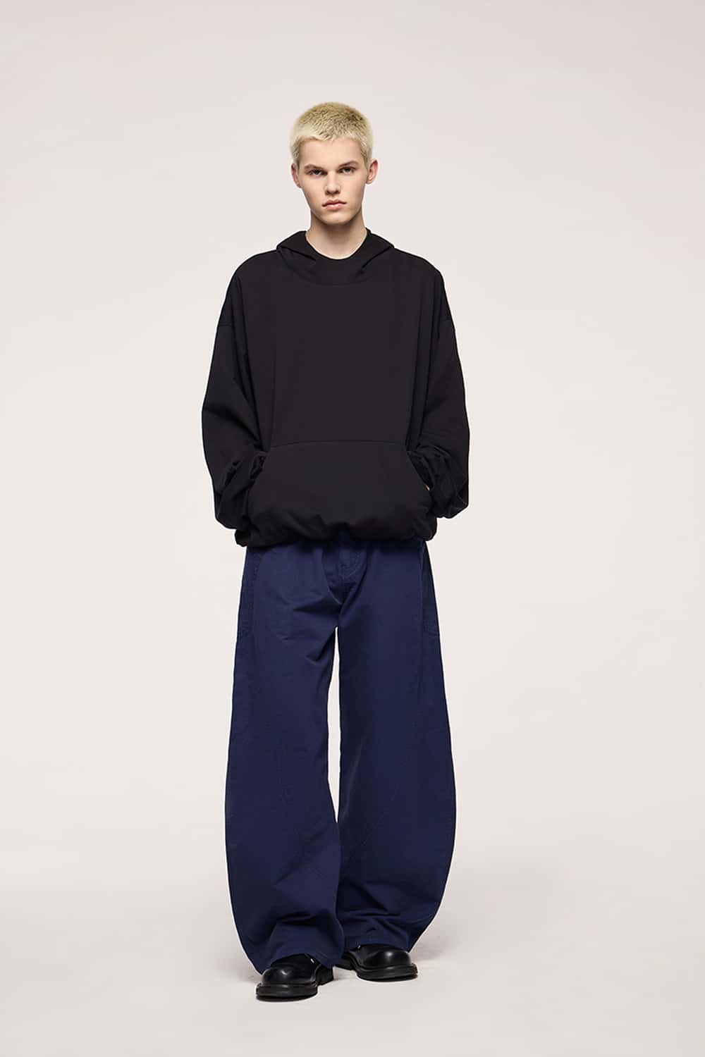 Cropped Boxy Hooded Sweatshirt - Active Black