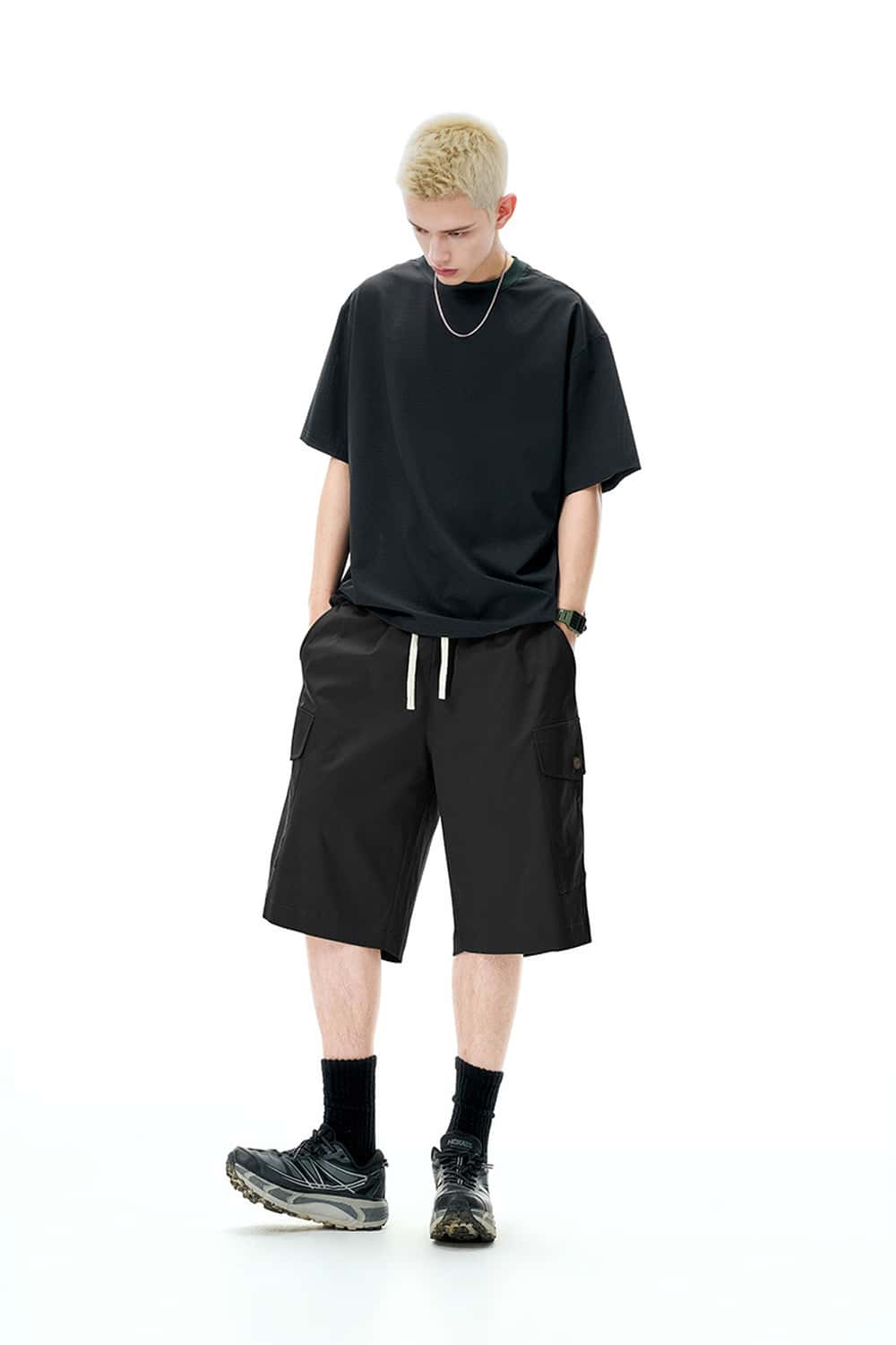 Knee-Length Drawstring Cargo Shorts - Black