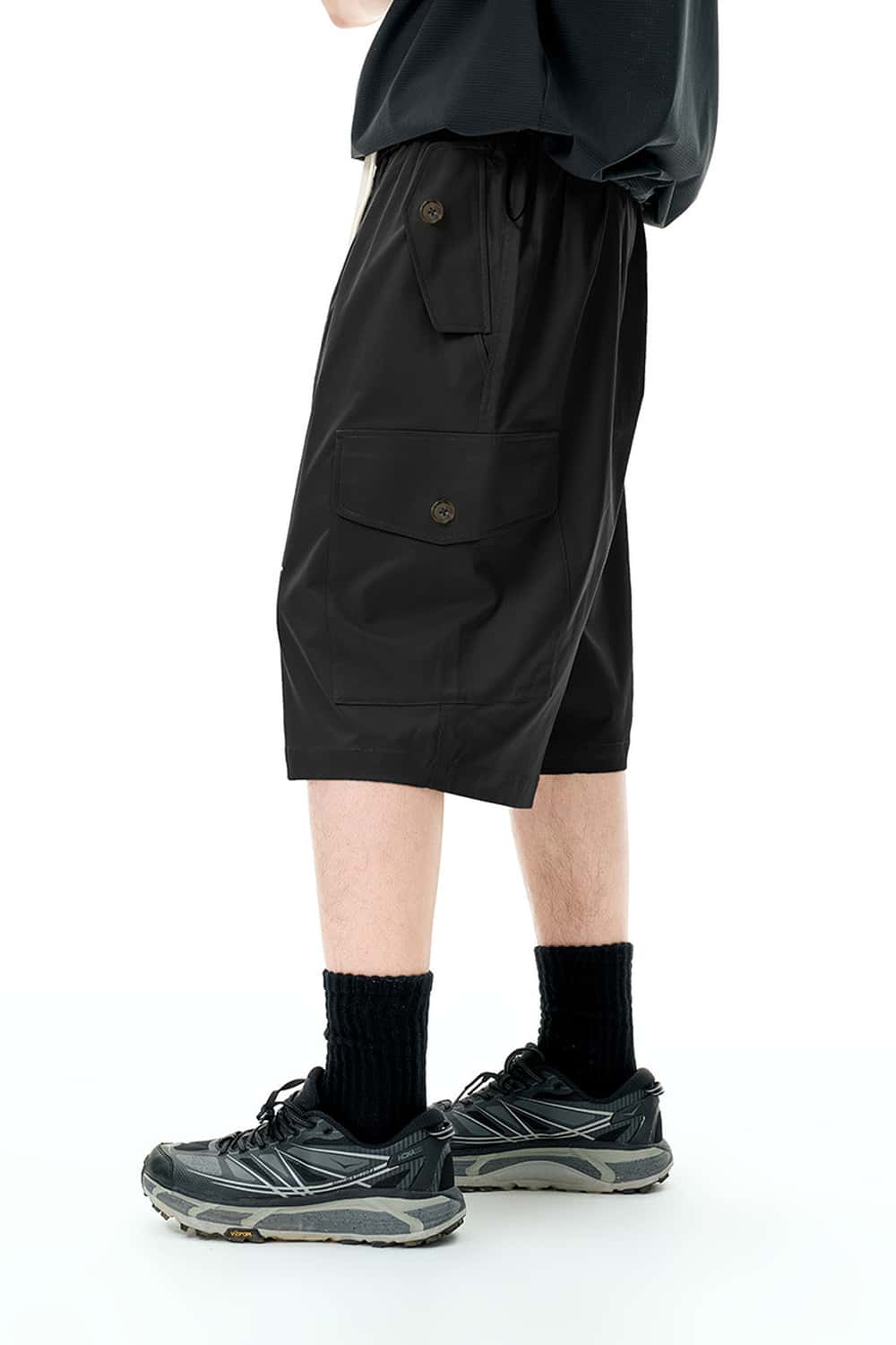 Knee-Length Drawstring Cargo Shorts - Black