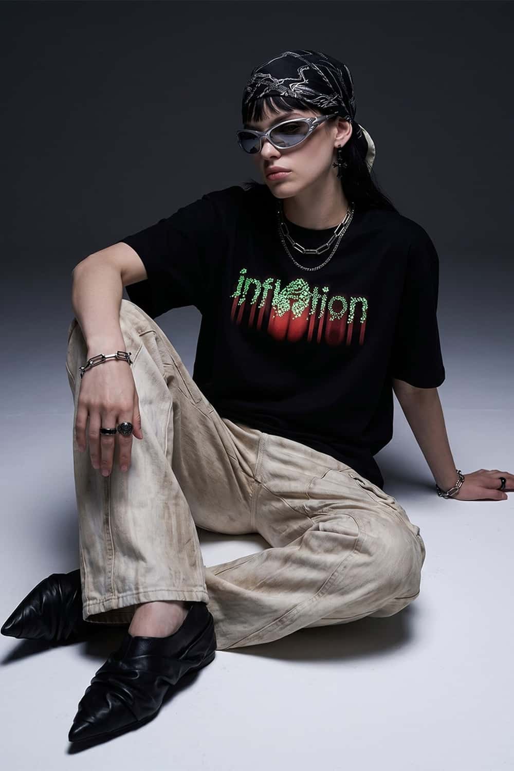 Star Graphic Loose T-Shirt - Black