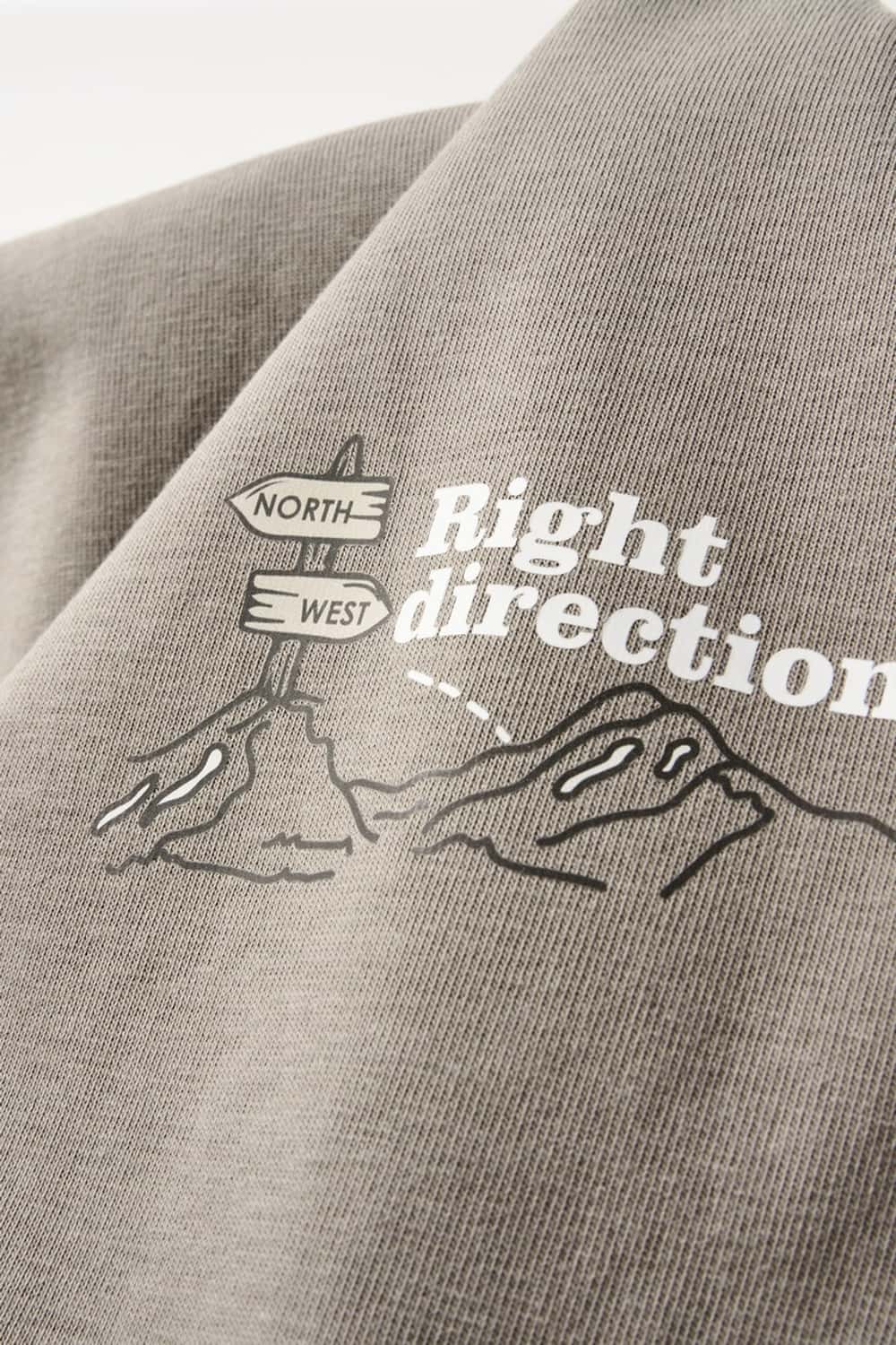 Cool-Touch Graphic Oversized T-Shirt - Gray
