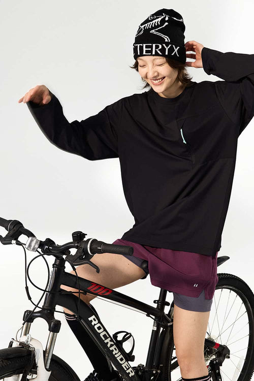 Quick-Dry Zip Pocket Long-Sleeve T-Shirt - Black