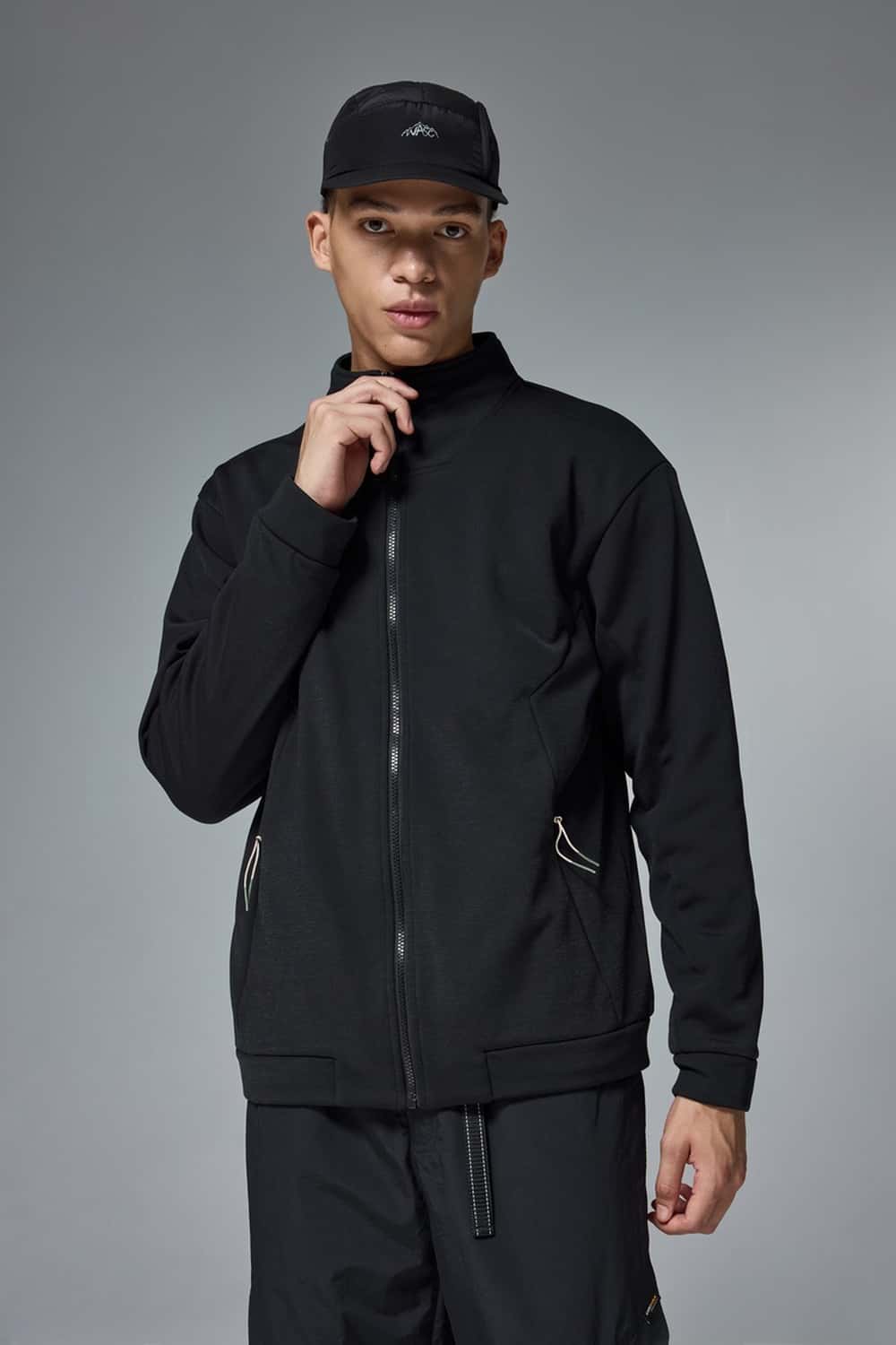 Four-Way Stretch Zip Jacket - Rust Black