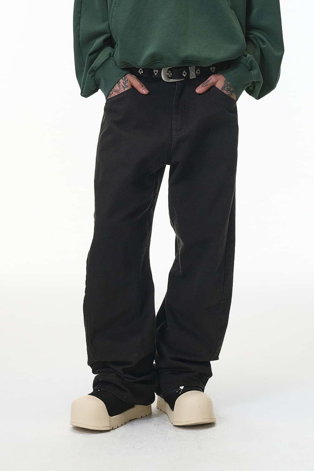Washed Curved-Leg Utility Pants - Black