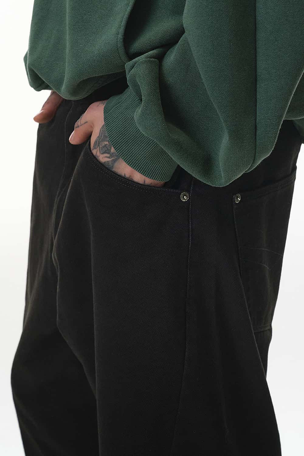 Washed Curved-Leg Utility Pants - Black