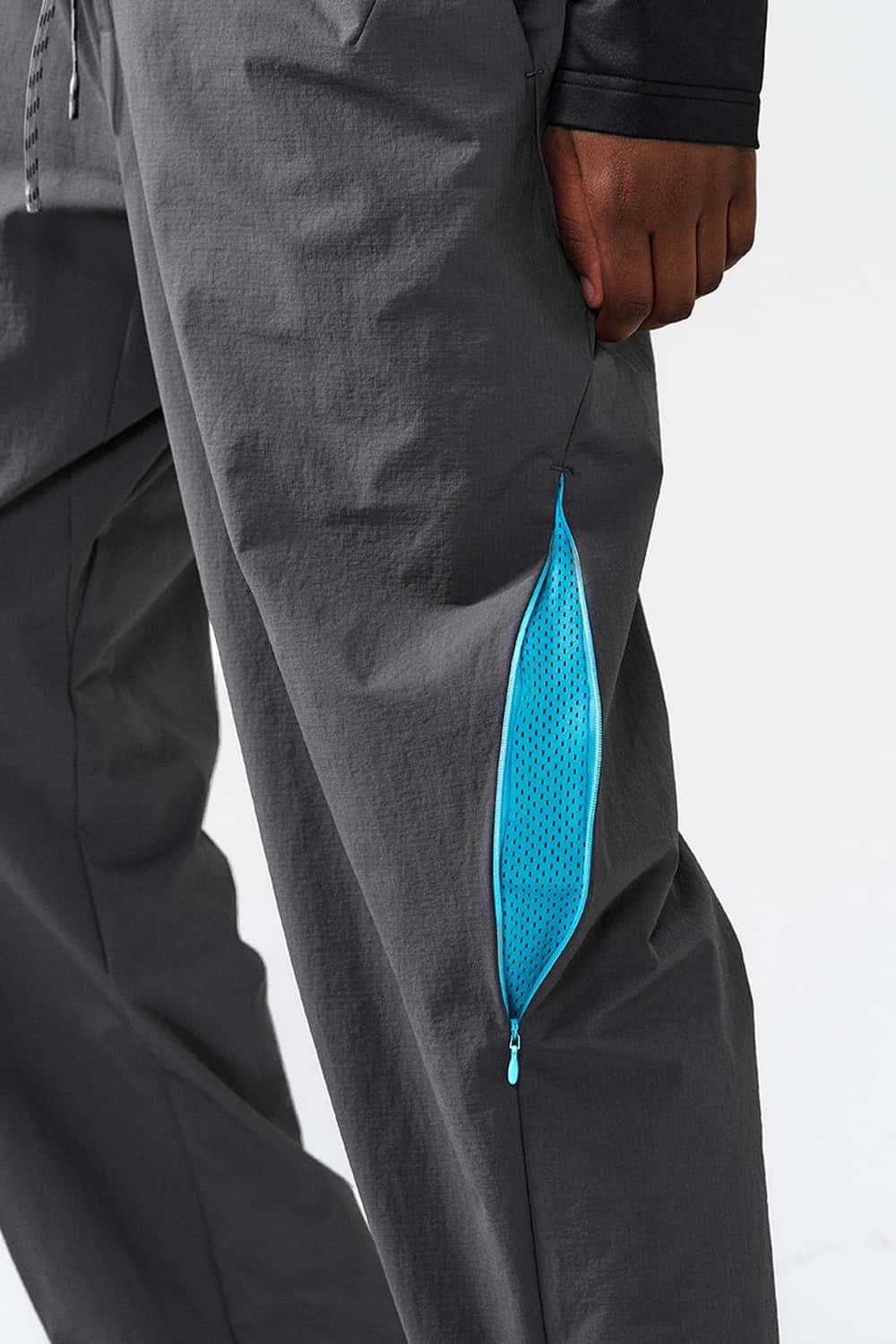 Vented Drawstring Utility Pants - Gray