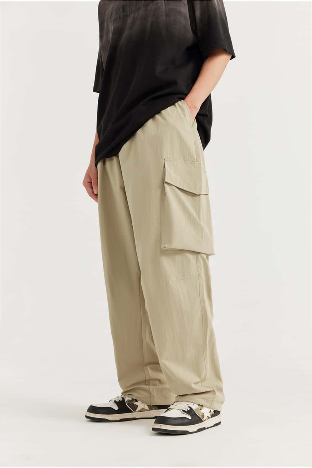 Crinkled Cargo Straight-Leg Pants - Khaki