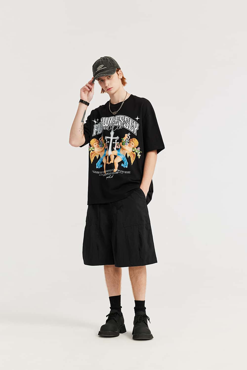 Crinkled Knee-Length Utility Shorts - Black