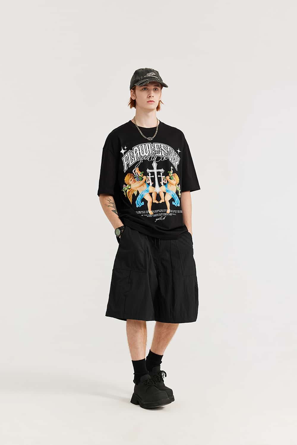 Crinkled Knee-Length Utility Shorts - Black