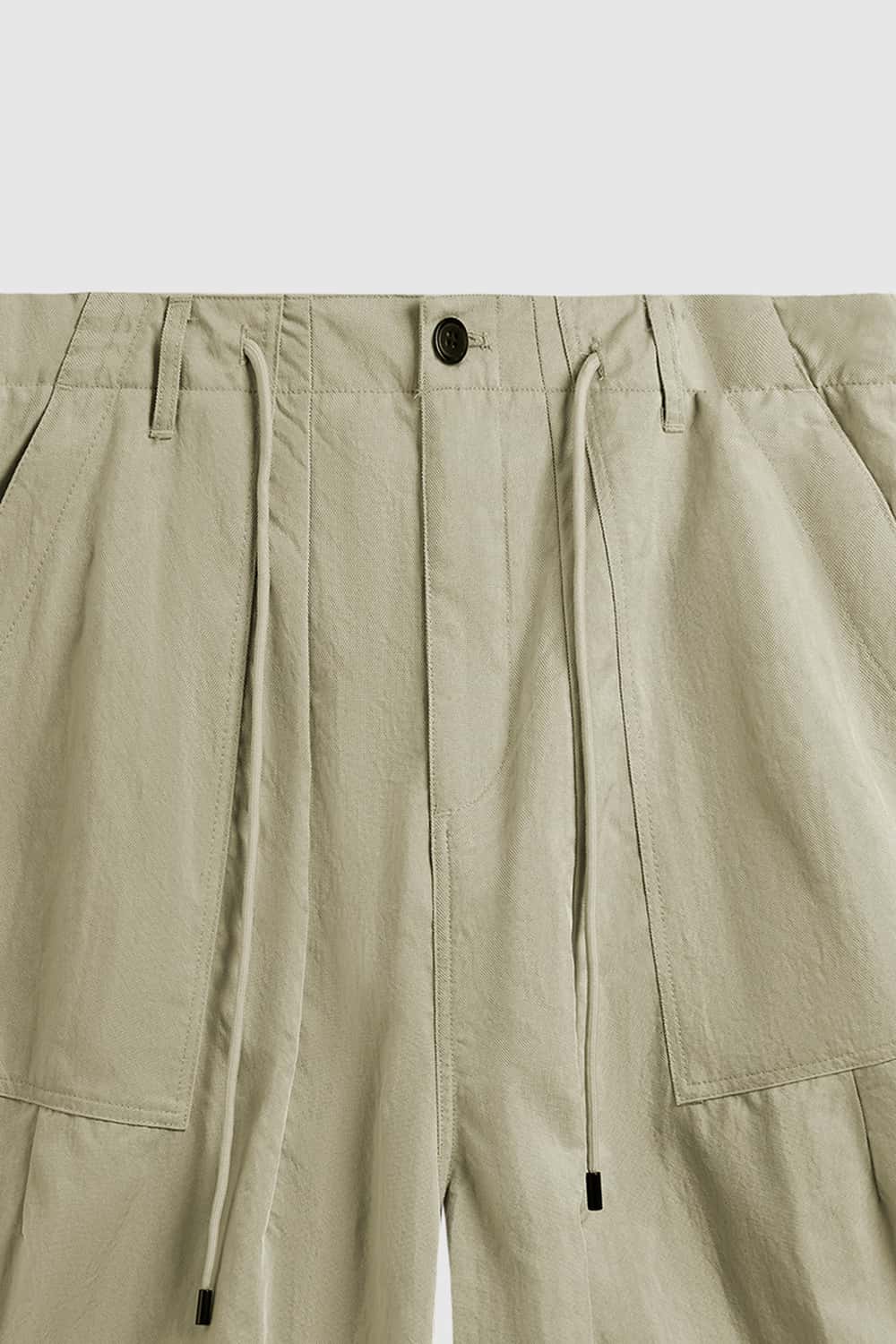 Crinkled Knee-Length Utility Shorts - Sandy Dune