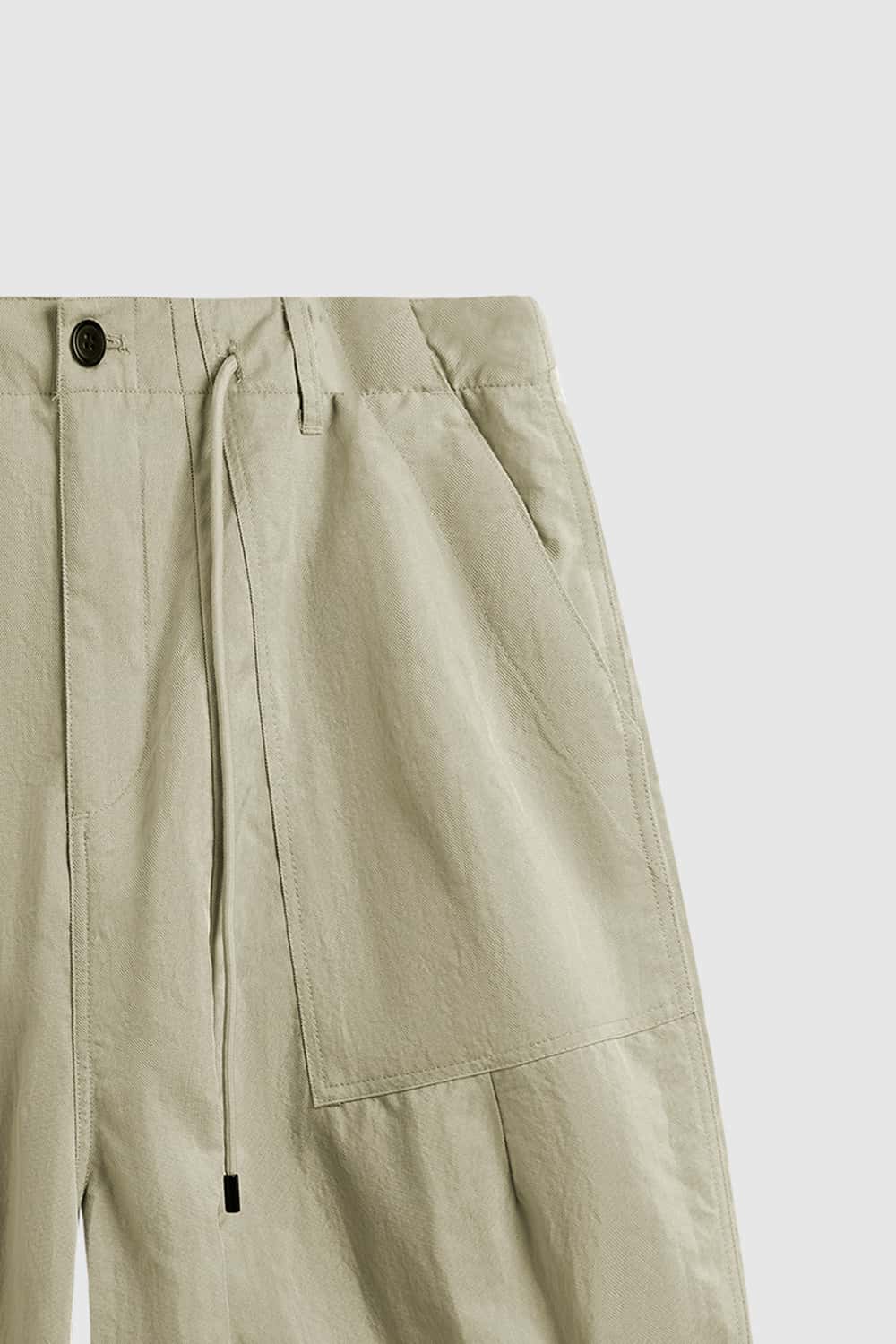 Crinkled Knee-Length Utility Shorts - Sandy Dune