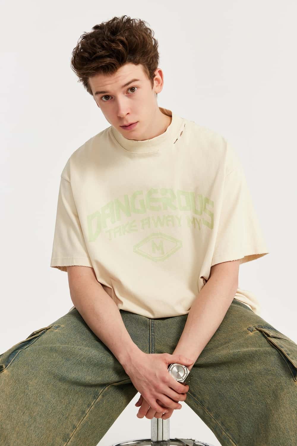 Mock-Neck Graphic Boxy T-Shirt - Apricot
