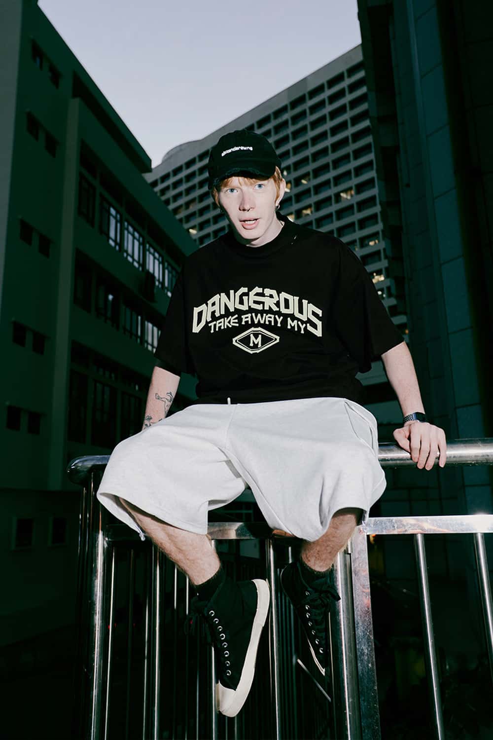 Mock-Neck Graphic Boxy T-Shirt - Black