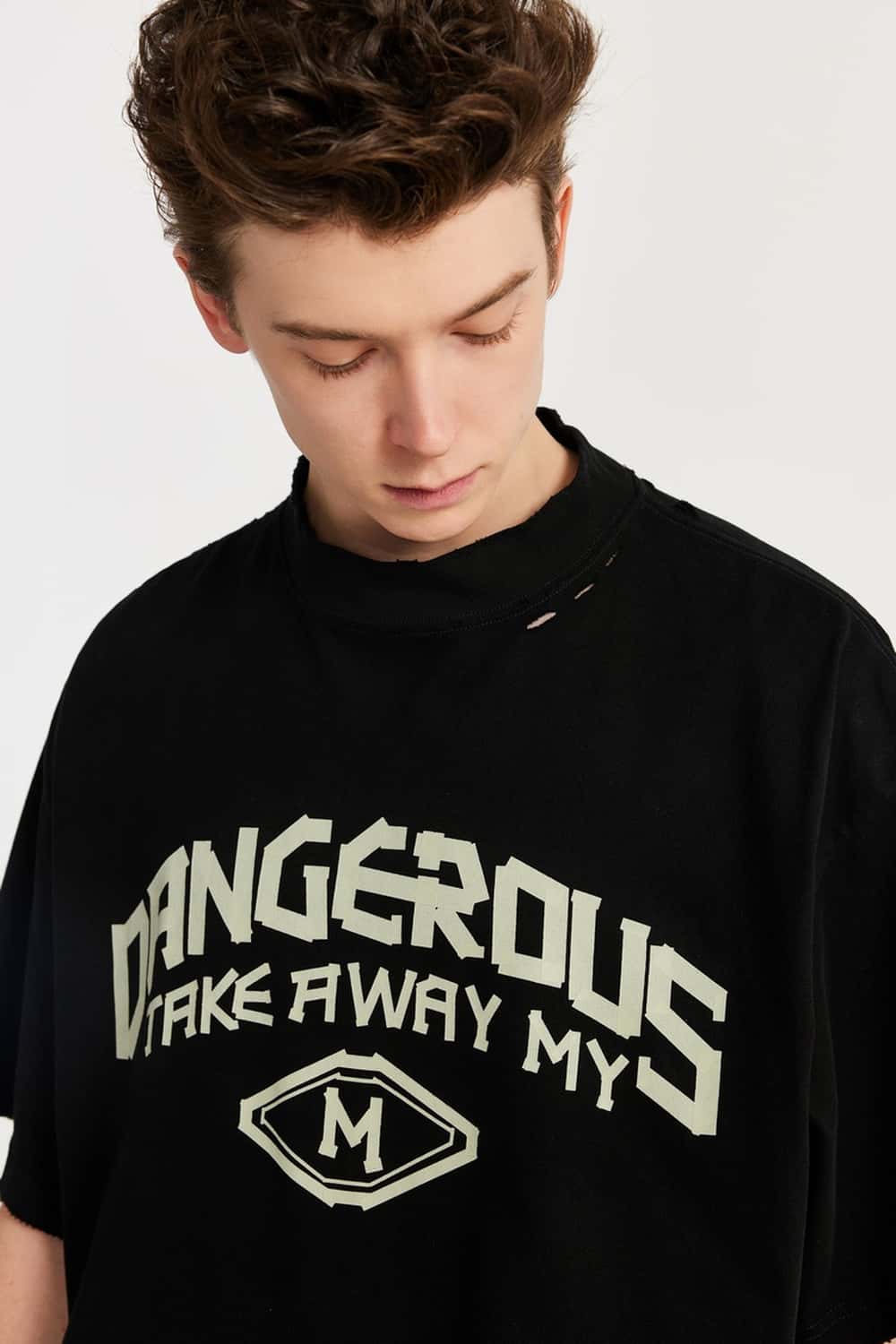 Mock-Neck Graphic Boxy T-Shirt - Black
