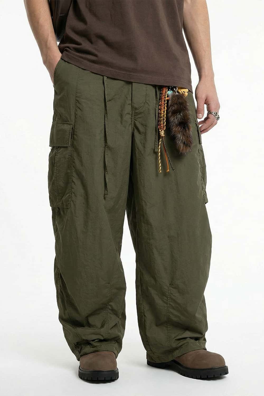 Textured Nylon Wide-Leg Cargo Pants - Military Green