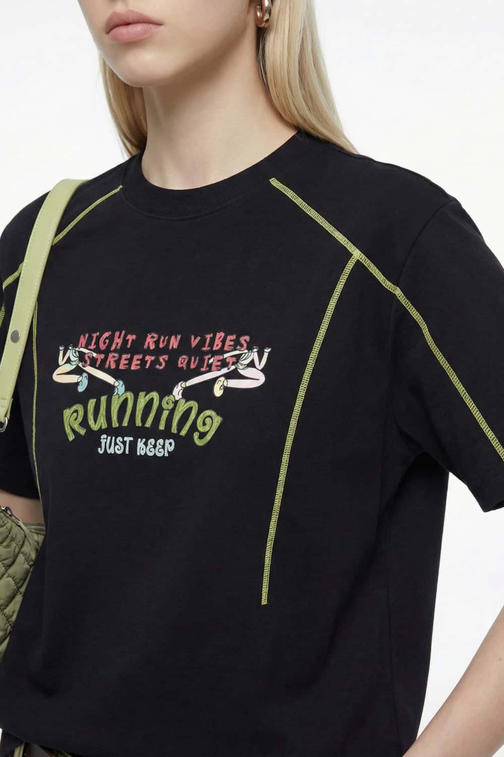 Running Graphic Contrast-Seam T-Shirt - Black