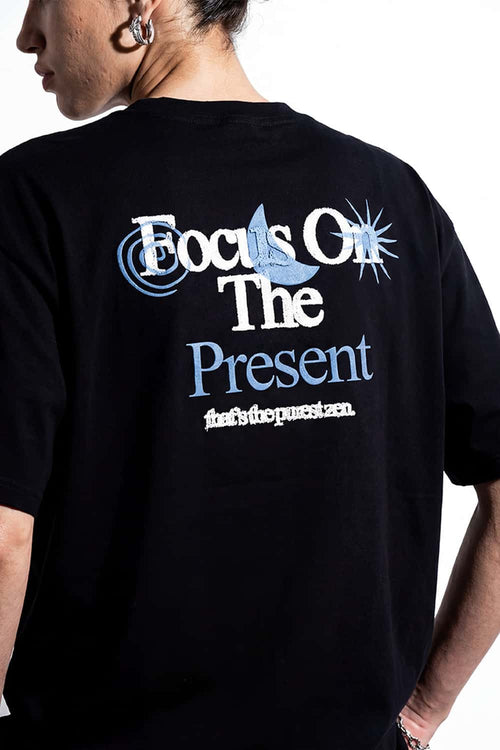 Contrast Stitch Graphic T-Shirt - Black