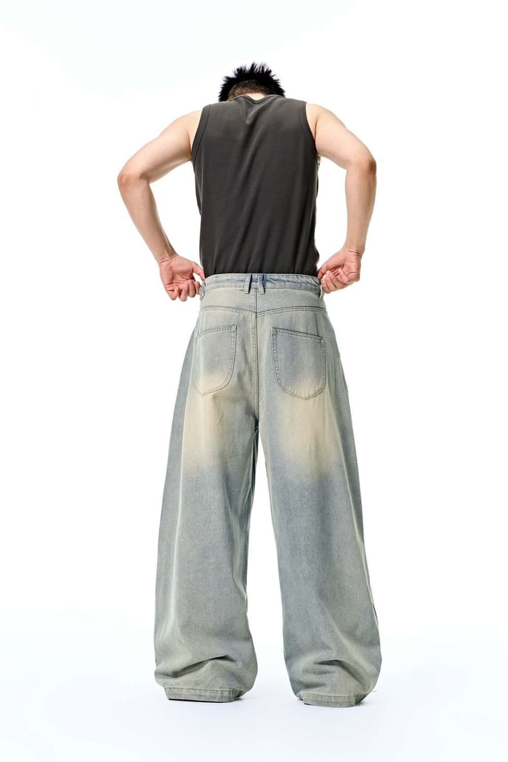 Washed Pleated Wide-Leg Jeans - Dark Gray