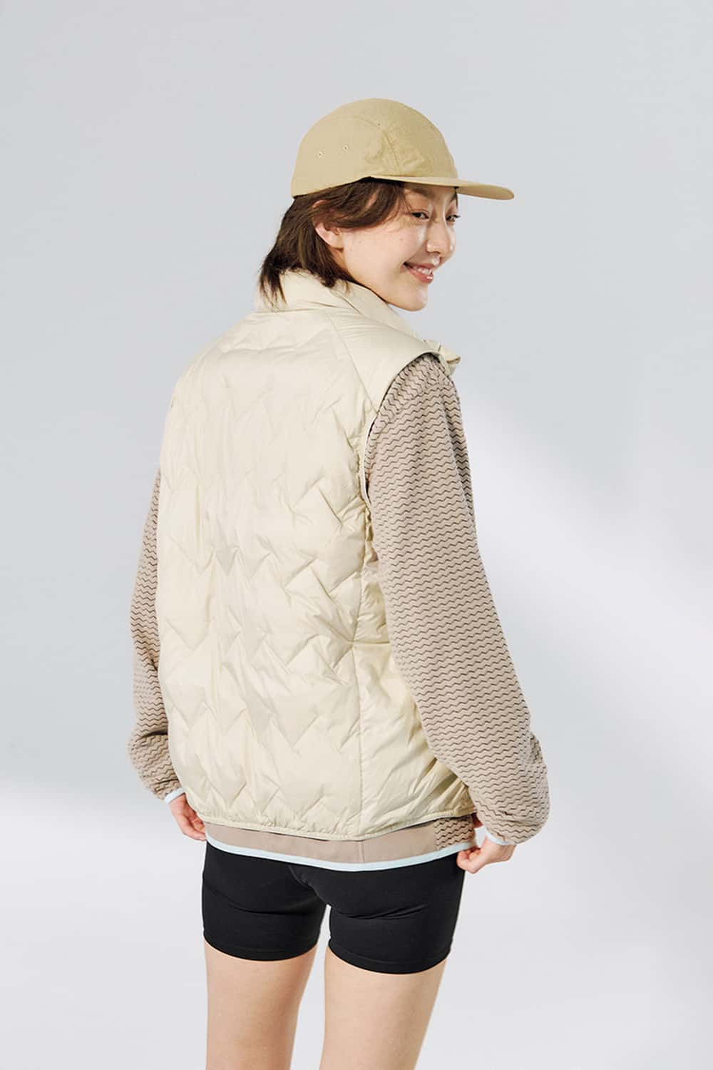 Packable Quilted Puffer Vest - White