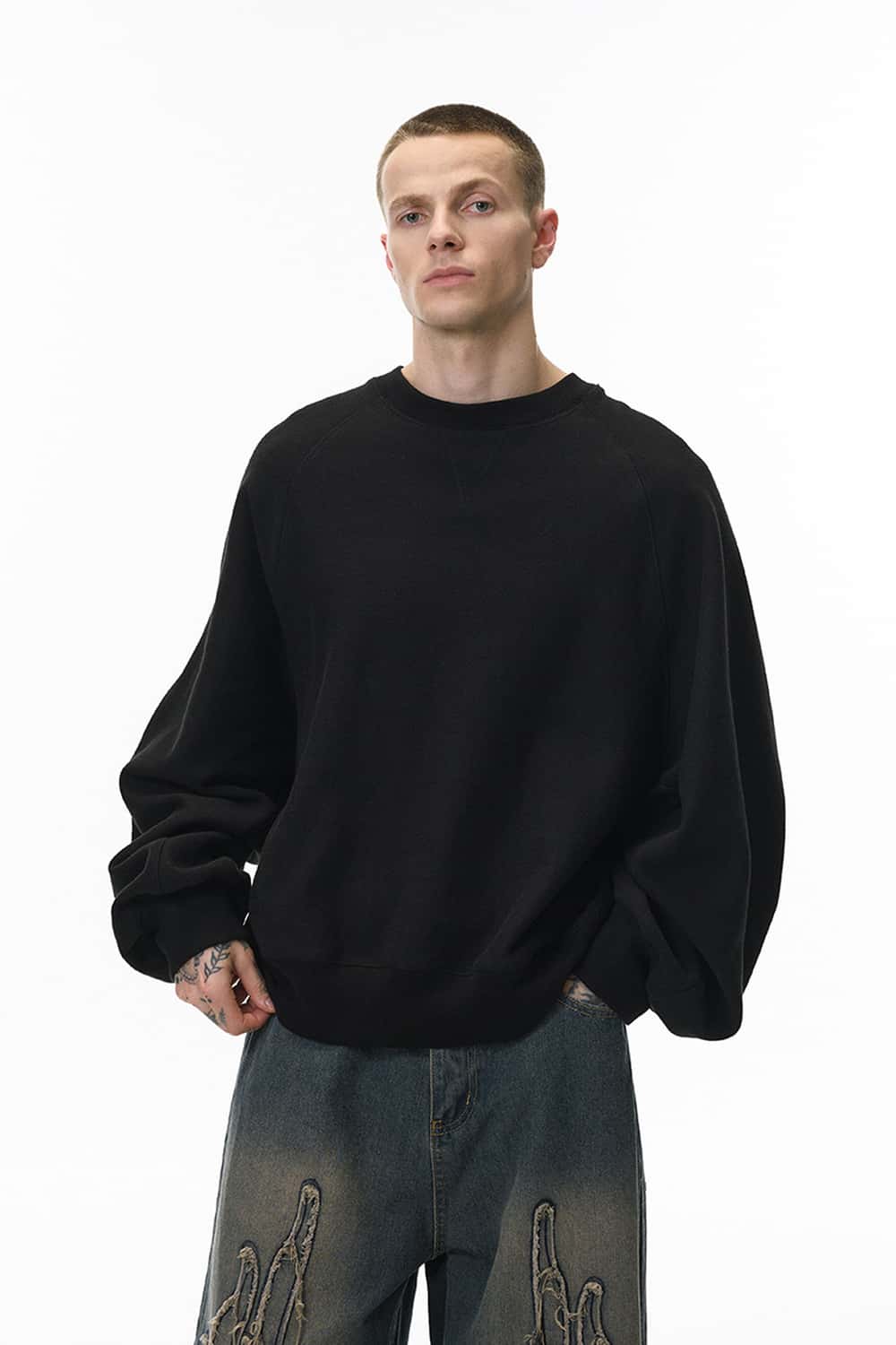 Oversized Batwing Crewneck Sweatshirt - Black