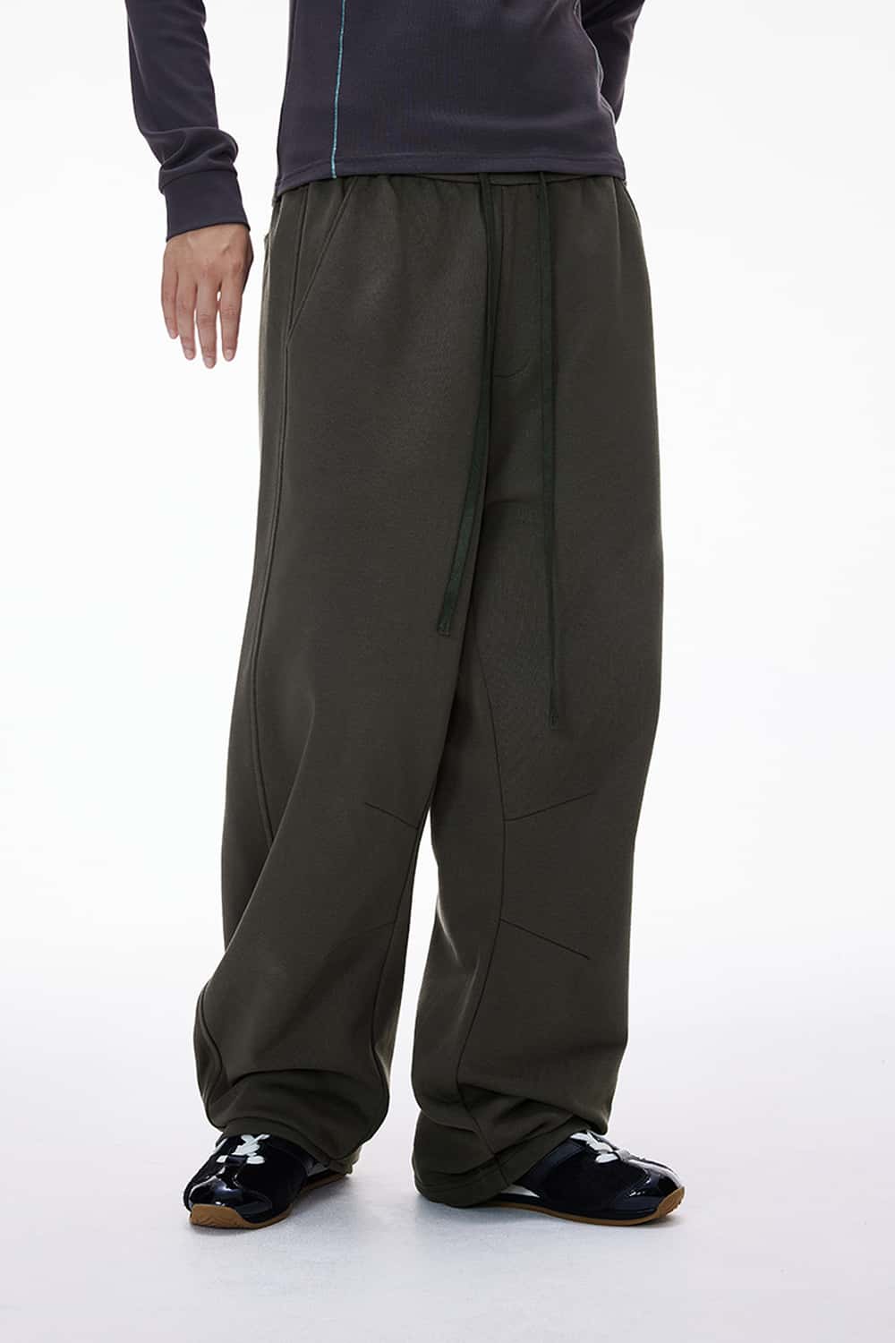 Heavyweight Curved-Seam Wide-Leg Sweatpants - Dark Gray