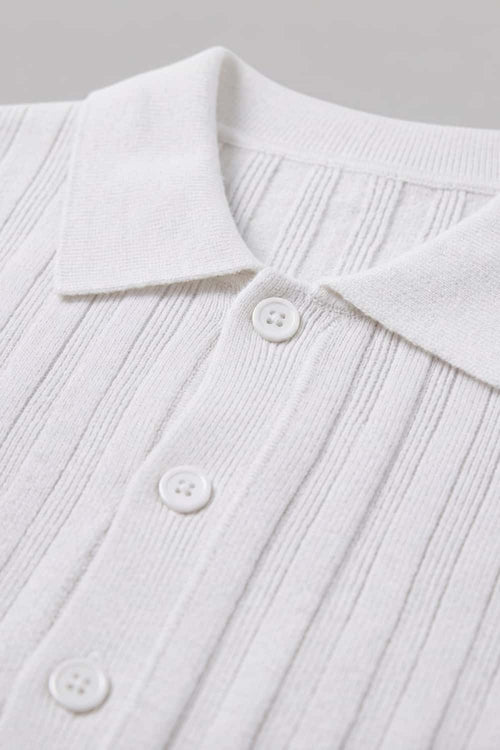 Button-Front Short-Sleeve Knit Shirt in White - collar and placket close-up