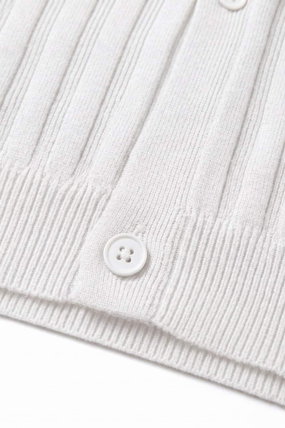 Button-Front Short-Sleeve Knit Shirt in White - hem detail