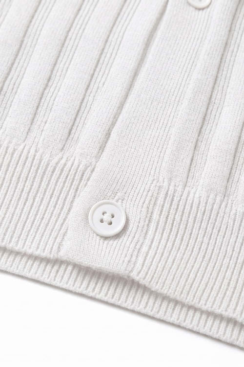 Button-Front Short-Sleeve Knit Shirt in White - hem detail