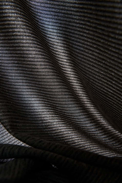 Lightweight Star-Graphic Running T-Shirt in Black - fabric texture close-up