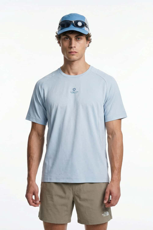 Moisture-Absorbing Quick-Drying Panelled T-Shirt in Baby Blue - front modeled view