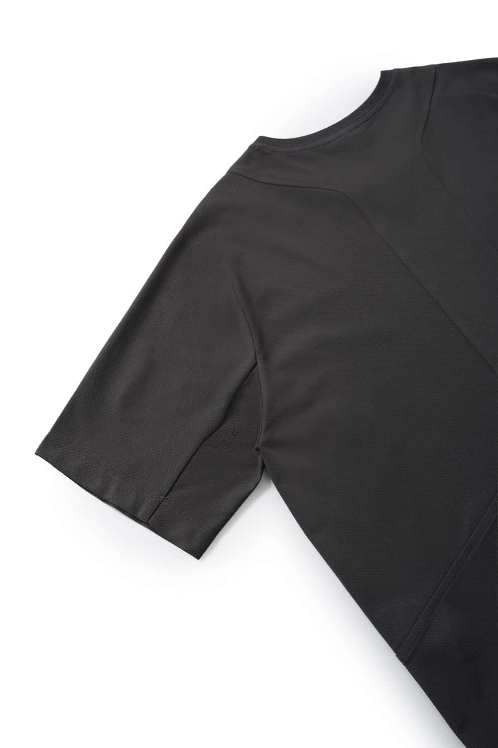 Moisture-Absorbing Quick-Drying Panelled T-Shirt in Black - front modeled view