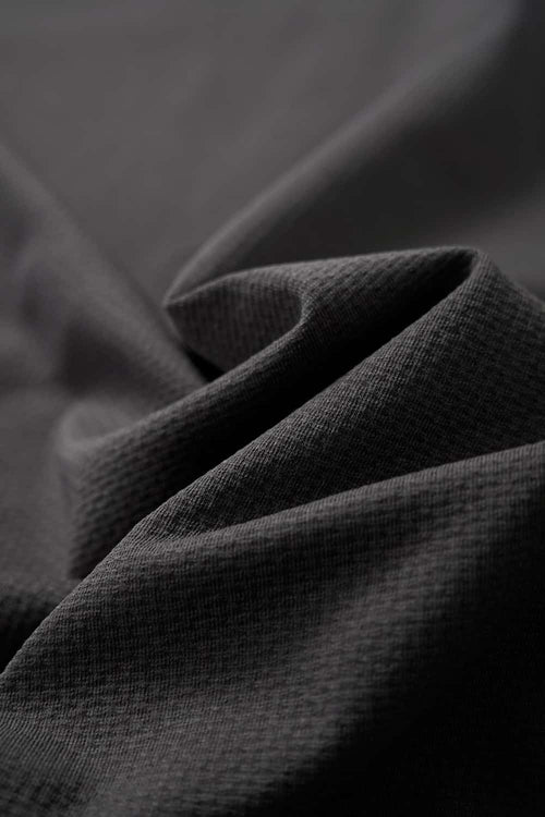 Moisture-Absorbing Quick-Drying Panelled T-Shirt in Gray - seam and stitching detail