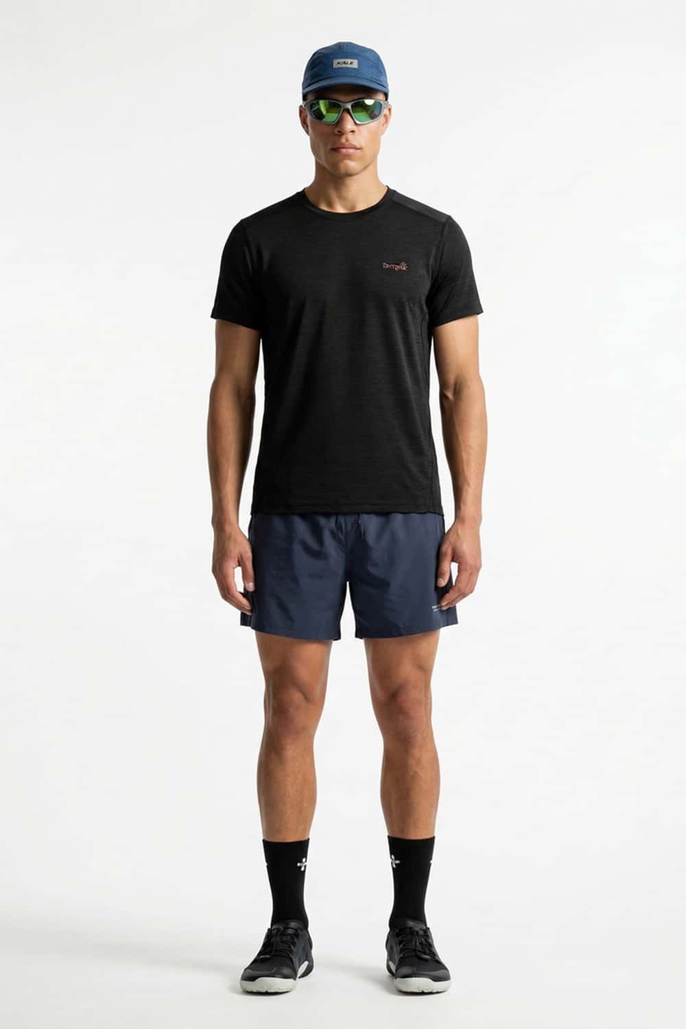 High-Stretch Quick-Drying Panelled T-Shirt in Black - full-length front modeled view