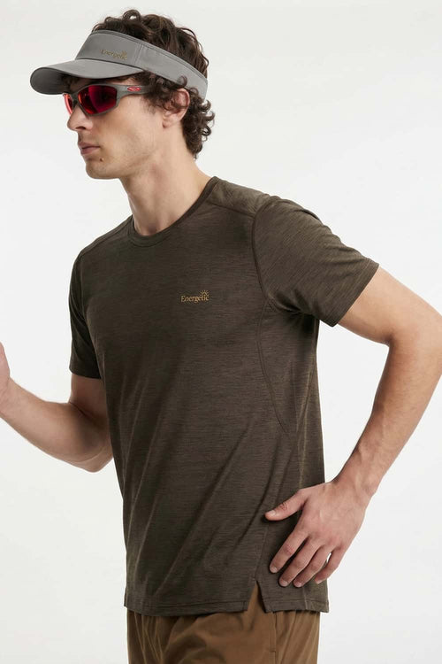 High-Stretch Quick-Drying Panelled T-Shirt in Trunk Brown - full-length front modeled view