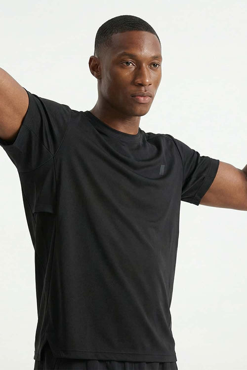 Moisture-Wicking Panelled Performance T-Shirt in Black - front modeled view