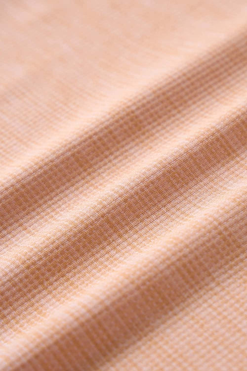 Women's Quick-Drying Panelled Training T-Shirt in Pink - fabric texture close-up