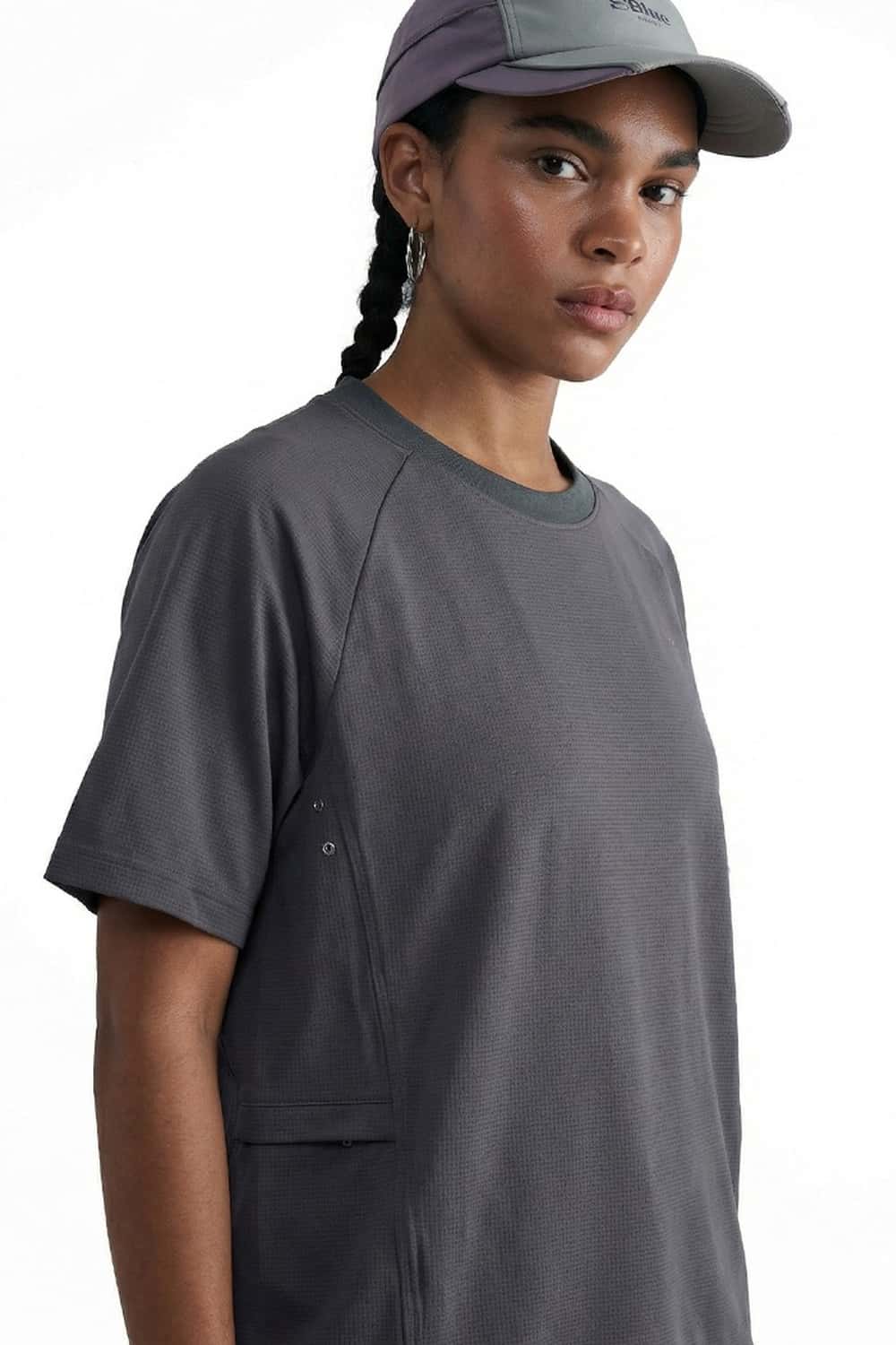 Quick-Drying Curved-Seam Sports T-Shirt in Dark Gray - three-quarter front modeled view