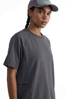 Quick-Drying Curved-Seam Sports T-Shirt in Dark Gray - three-quarter front modeled view