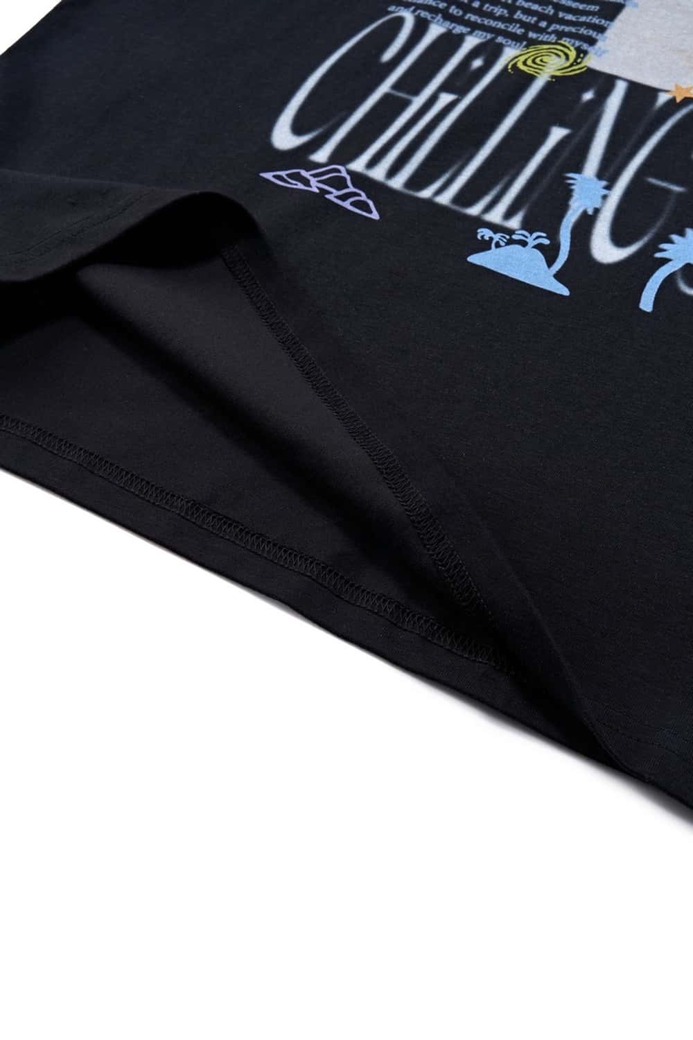 Relaxed Beach Graphic T-Shirt in Active Black - hem detail