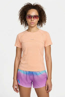 Women's Quick-Drying Fitted T-Shirt in Pink - product detail close-up