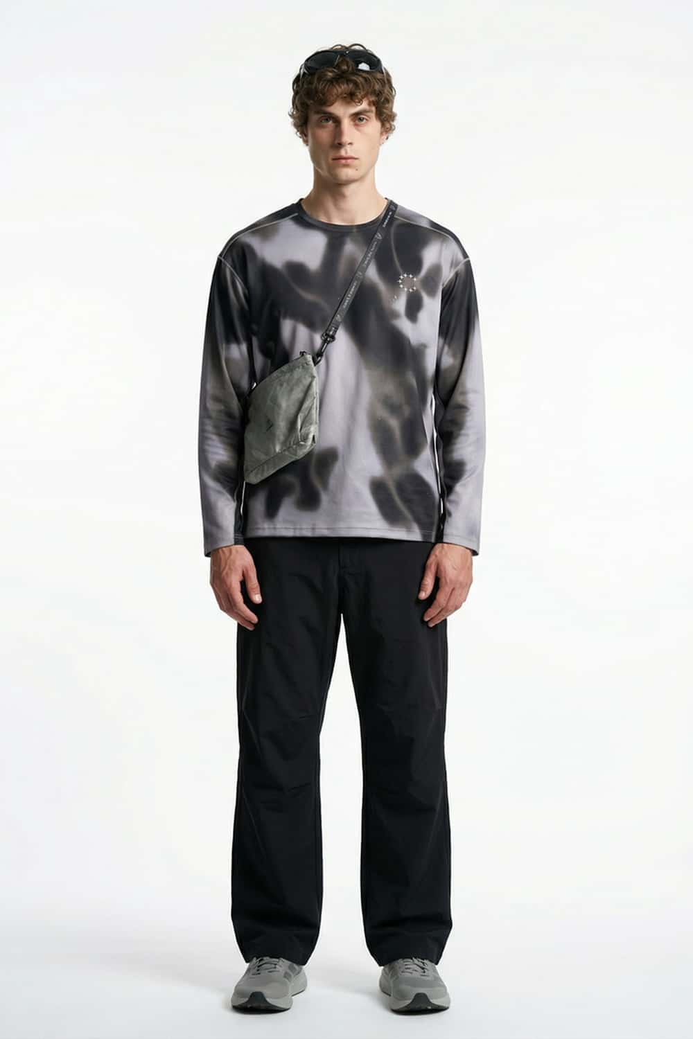 Quick-Drying Running Graphic Long-Sleeve T-Shirt in Charcoal - full-length front modeled view