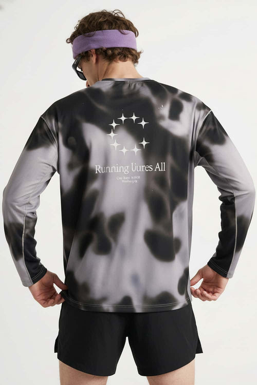 Quick-Drying Running Graphic Long-Sleeve T-Shirt in Charcoal - full-length front modeled view