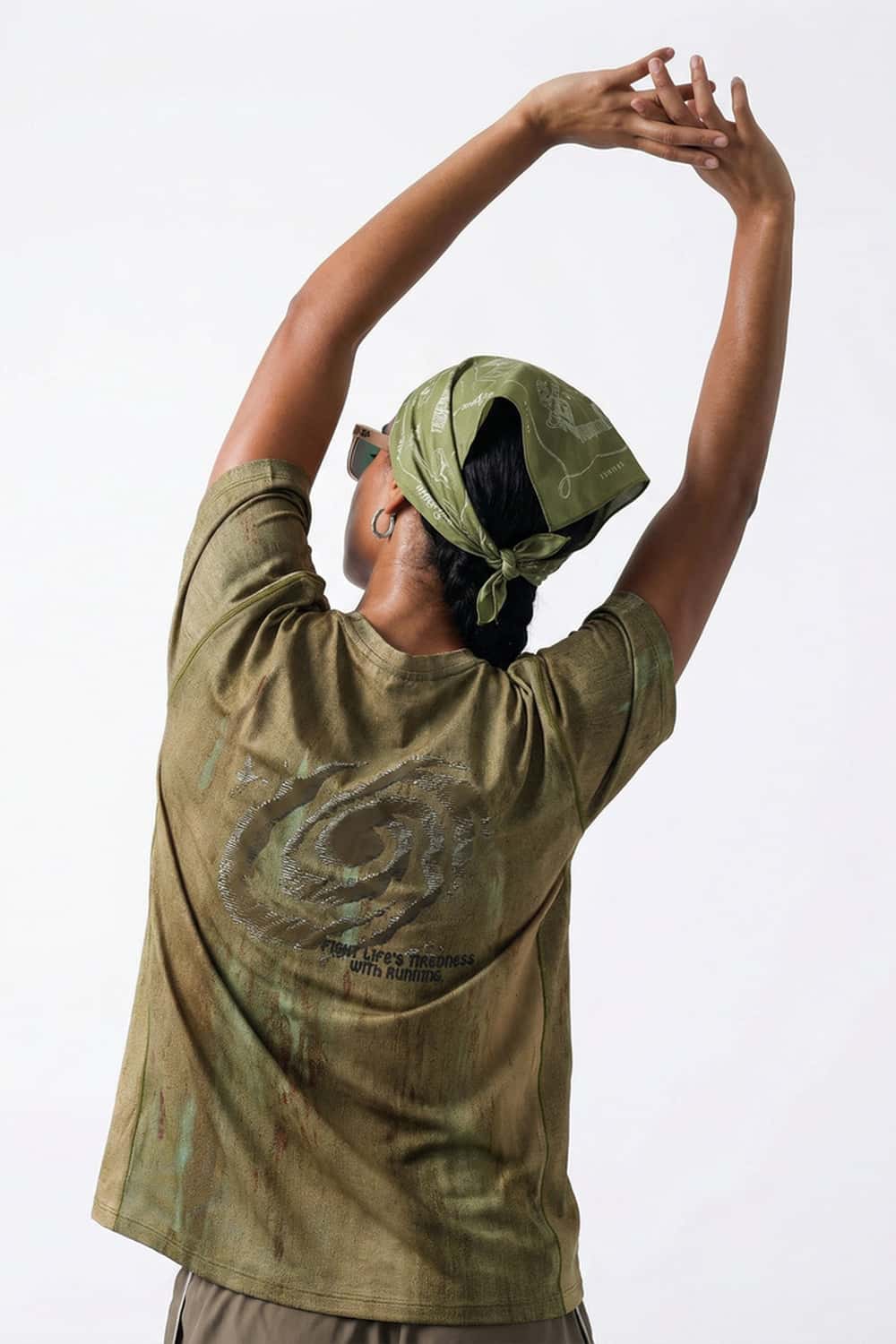 Breathable Abstract Graphic Sports T-Shirt in Sand Stone - back modeled close-up