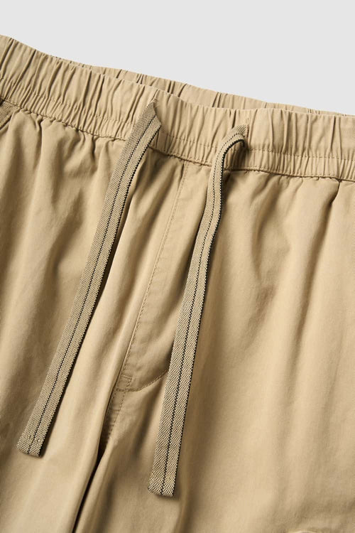 Drawstring Wide-Leg Cargo Trousers in Khaki - waistband detail