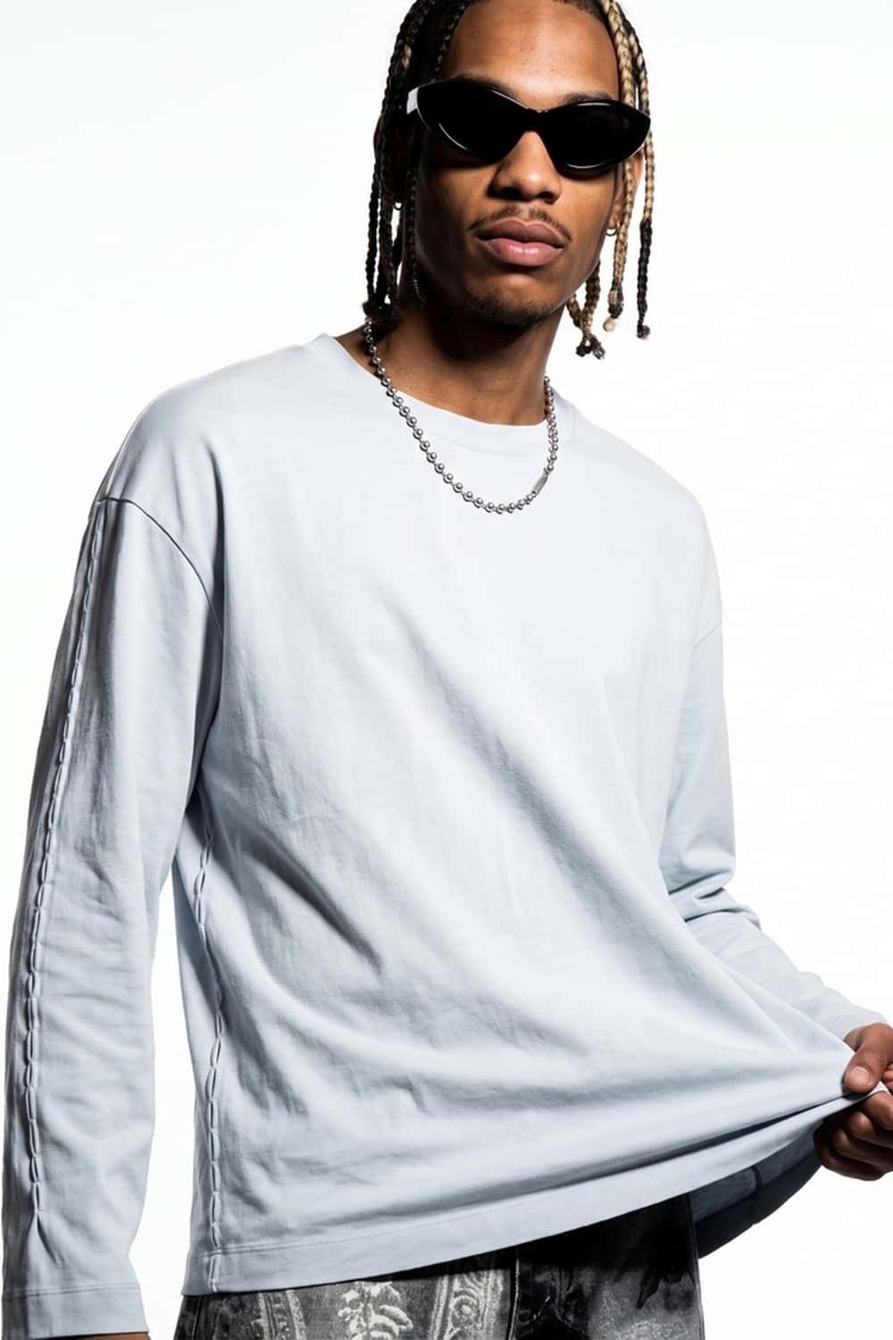High-Stretch Loop-Trim Long-Sleeve T-Shirt in Grayish White - front modeled close-up